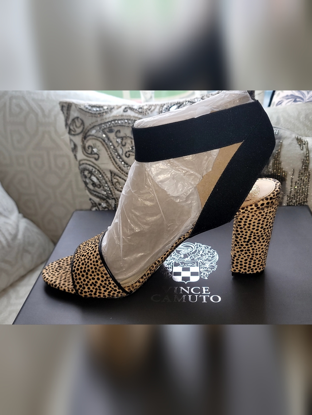 Vince Camuto Leopard Spot Block Heel Sandal - Black & Tan